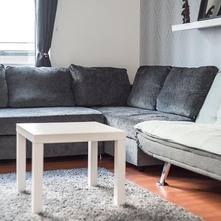 Modern Spacious 3 Bedroom City Centre Apartment - Free Parking - Private Balcony Единбург Екстер'єр фото