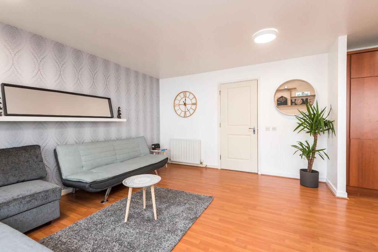 Modern Spacious 3 Bedroom City Centre Apartment - Free Parking - Private Balcony Единбург Екстер'єр фото