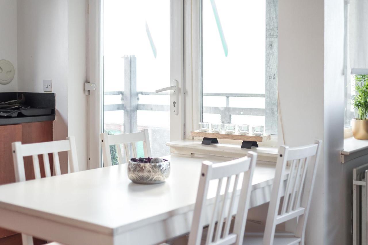 Modern Spacious 3 Bedroom City Centre Apartment - Free Parking - Private Balcony Единбург Екстер'єр фото