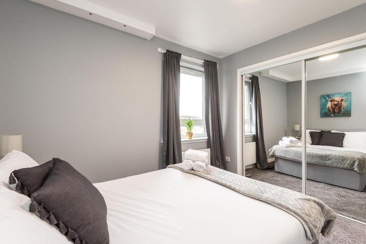 Modern Spacious 3 Bedroom City Centre Apartment - Free Parking - Private Balcony Единбург Екстер'єр фото