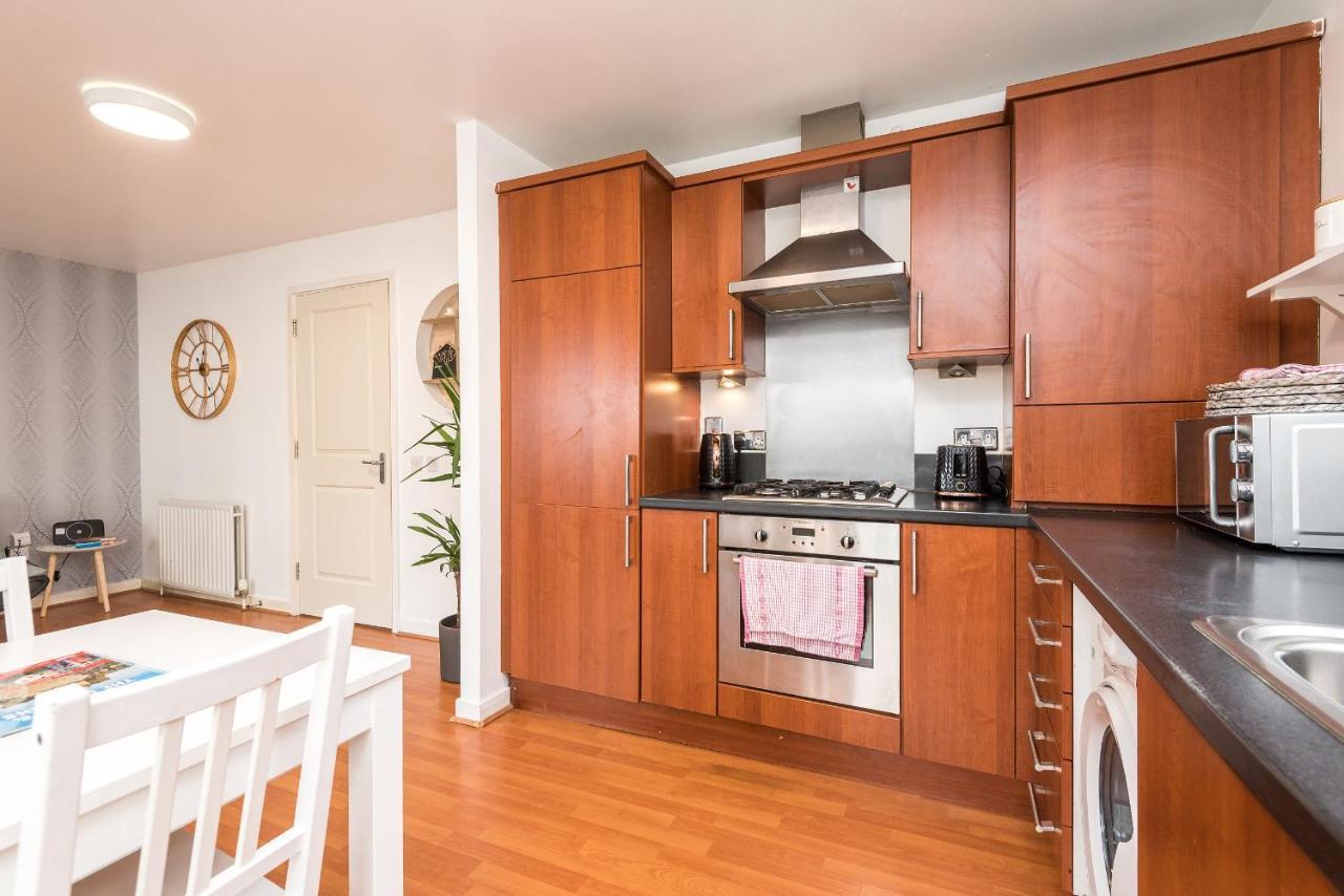 Modern Spacious 3 Bedroom City Centre Apartment - Free Parking - Private Balcony Единбург Екстер'єр фото