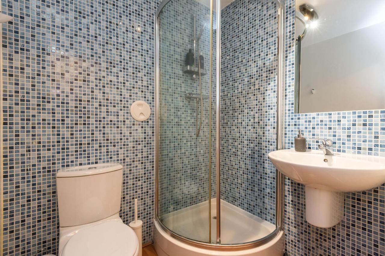 Modern Spacious 3 Bedroom City Centre Apartment - Free Parking - Private Balcony Единбург Екстер'єр фото